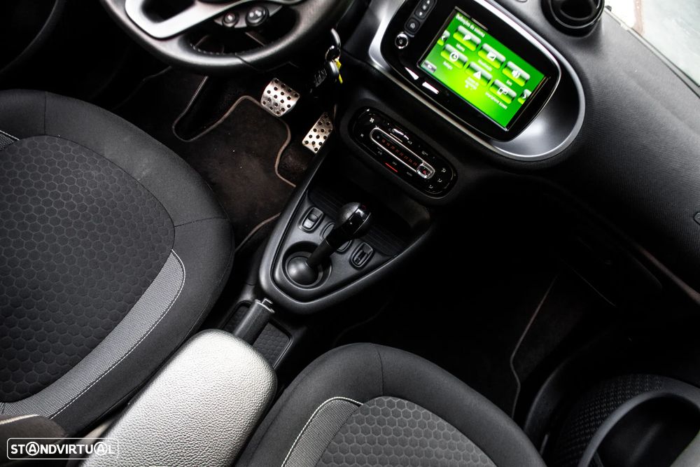 Smart ForFour EQ pulse - 33