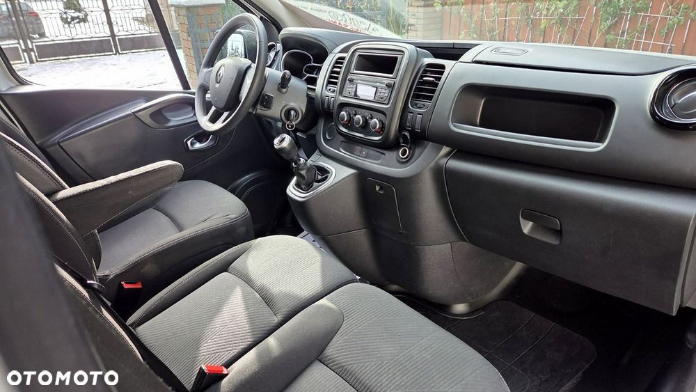 Renault Trafic - 18