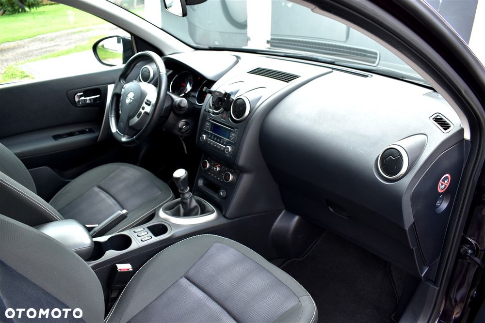 Nissan Qashqai 2.0 Tekna Premium - 29