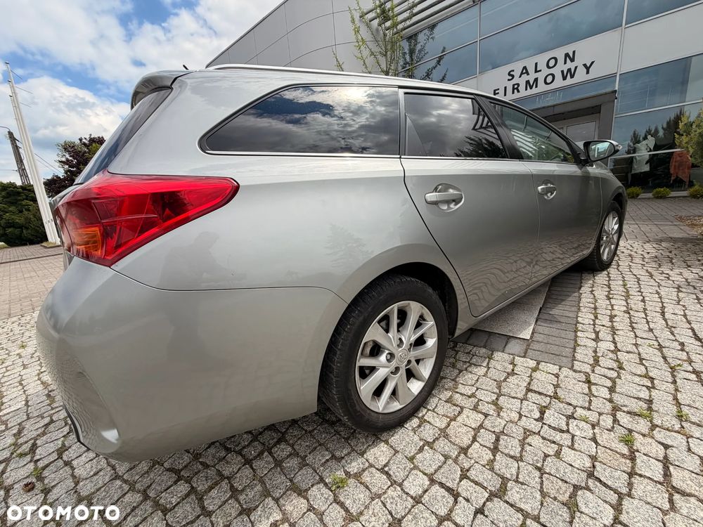 Toyota Auris 1.6 Prestige - 13