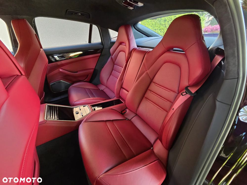 Porsche Panamera GTS - 27