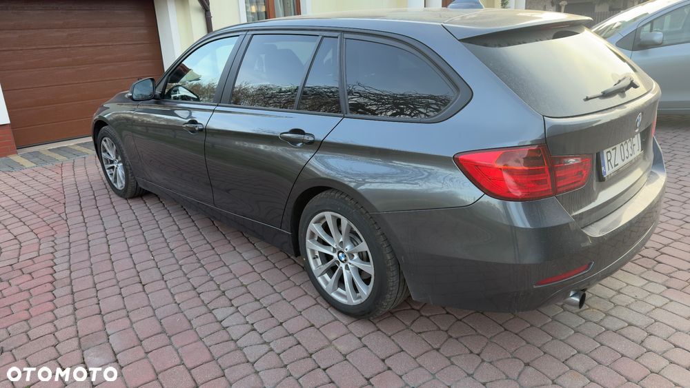BMW Seria 3 320d - 4