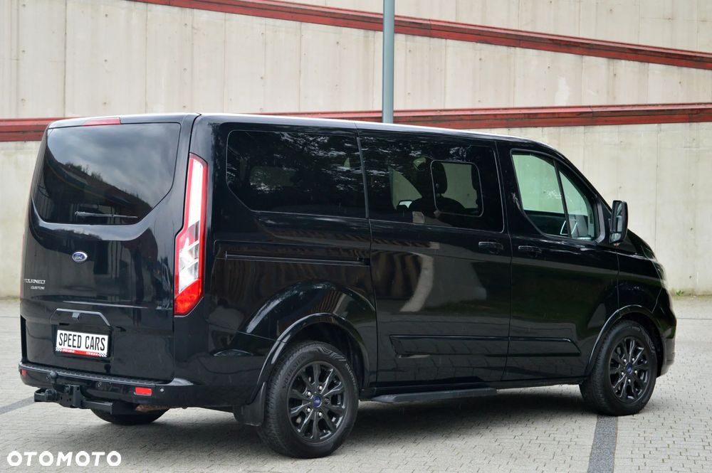 Ford Tourneo Custom 320 L1H1 VA Autm Titanium X - 4