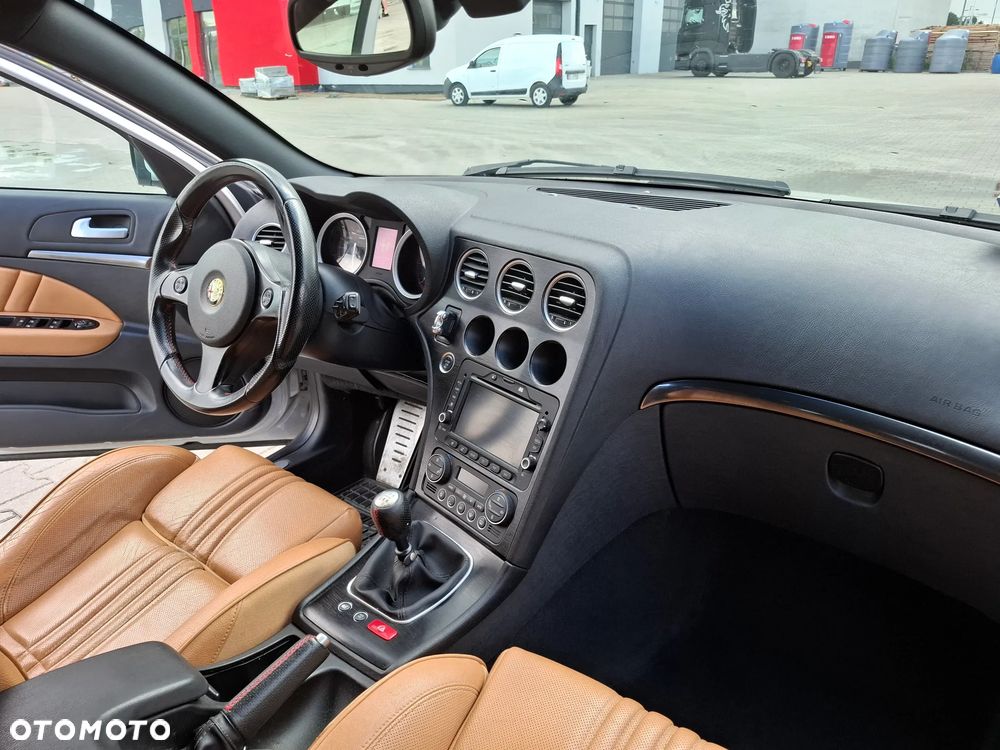 Alfa Romeo 159 - 5