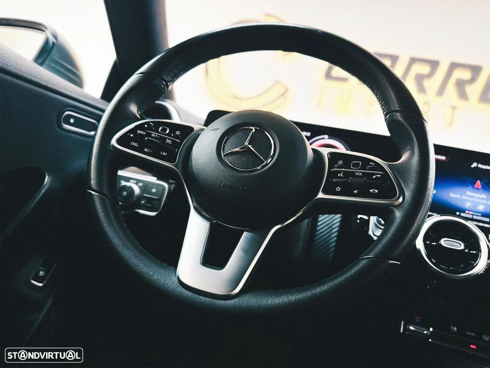 Mercedes-Benz CLA 180 - 11