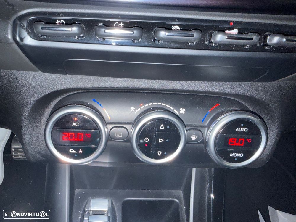 Alfa Romeo Giulietta 1.6 JTDM Veloce - 14