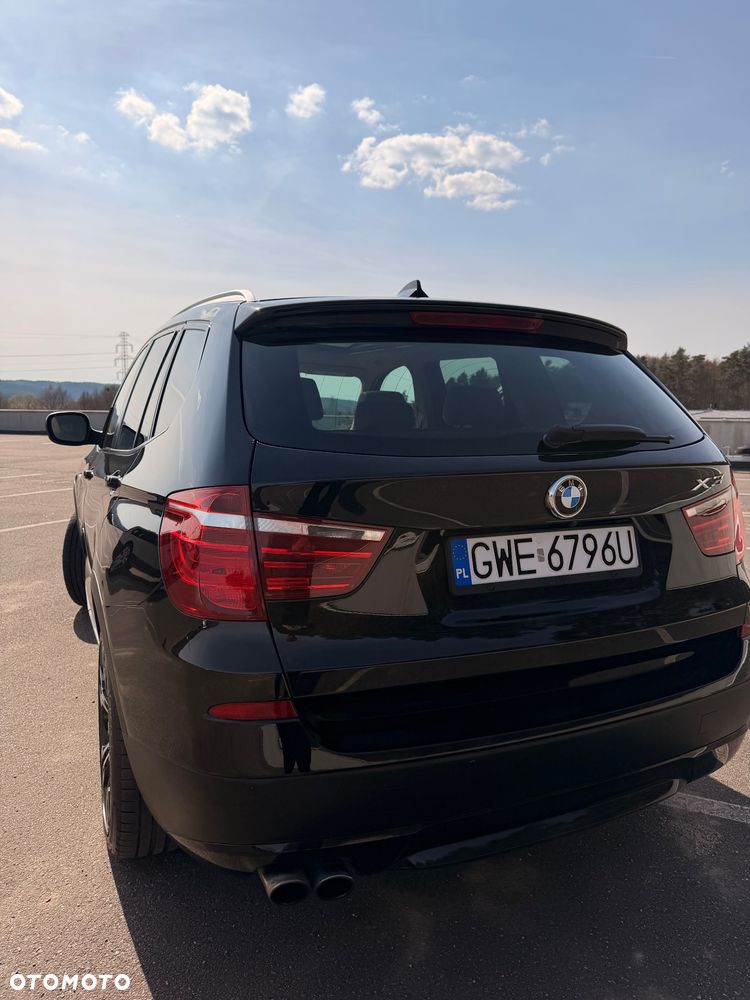 BMW X3 xDrive28i Sport-Aut - 4