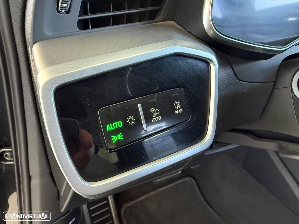 Audi A6 Avant 55 TFSI e quattro S tronic S line - 12