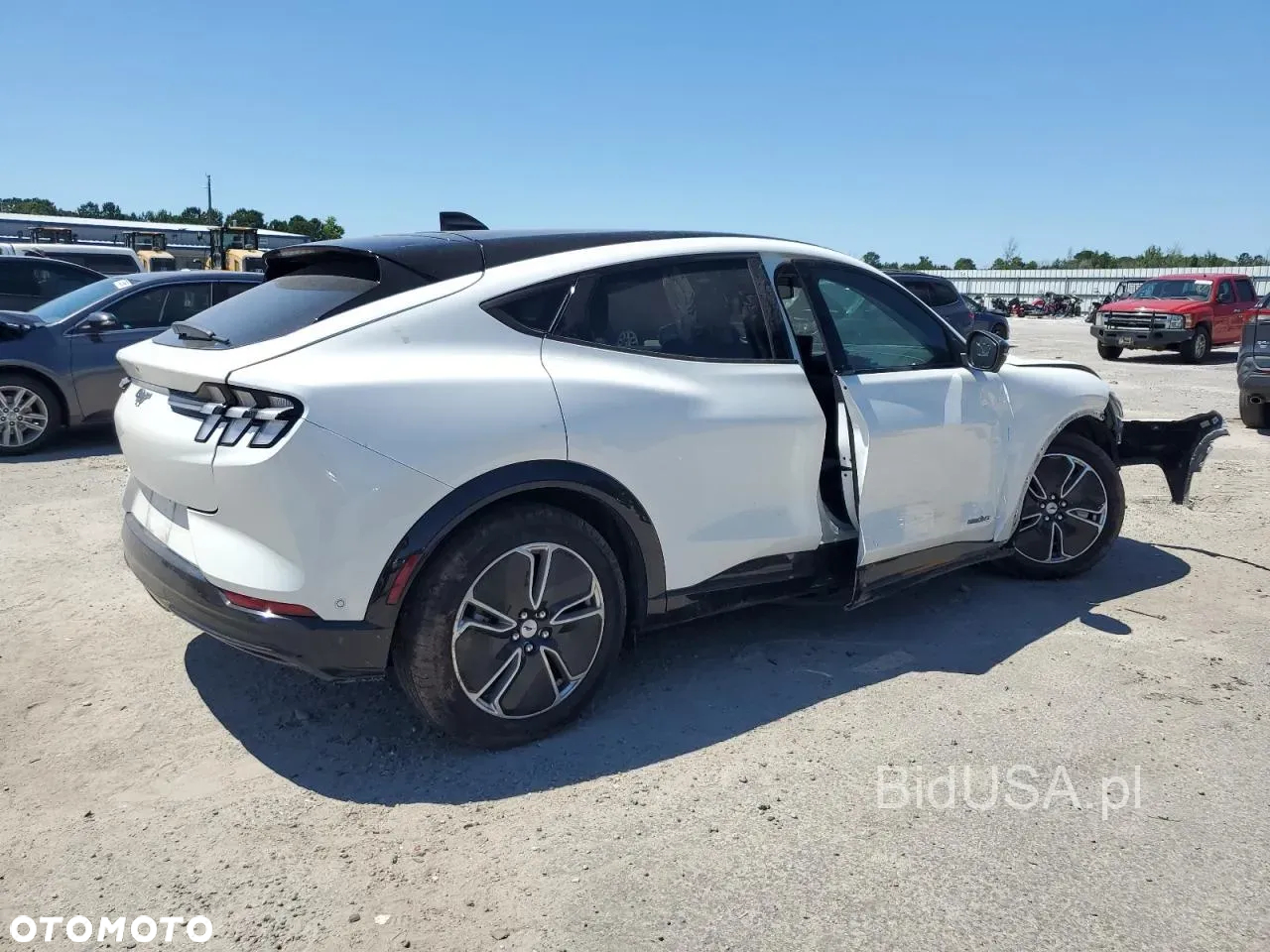 Ford Mustang Mach-E 98kWh RWD Premium - 8