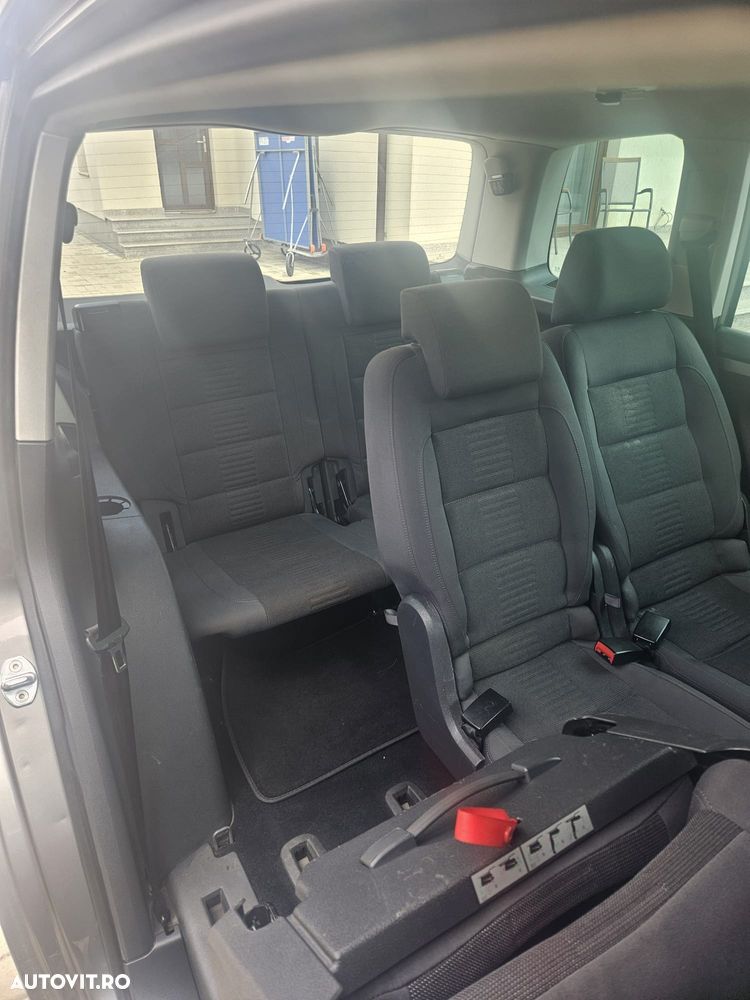 Volkswagen Touran 2.0TDI Highline - 7