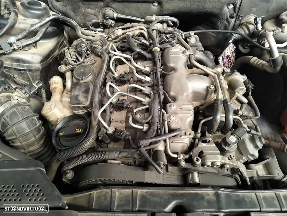 Audi A4 B8 (8K2) 2.0 TDI 143cv Ano 2008 - 10