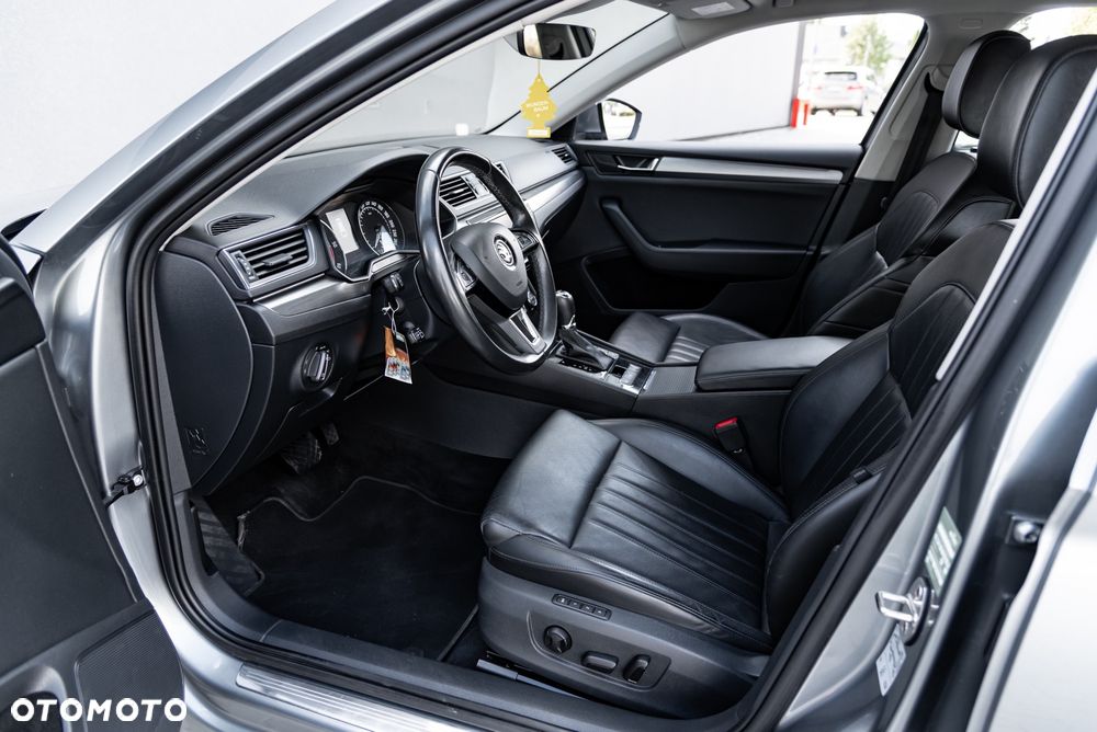 Skoda Superb 2.0 TDI 4x4 L&K DSG - 21