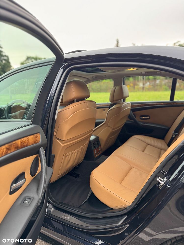BMW Seria 5 - 24