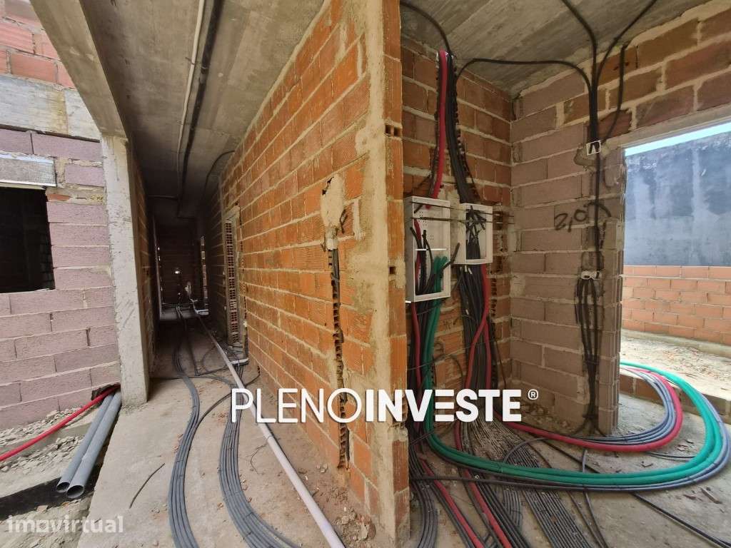 Moradia V4 Térrea Nova com Piscina a 15 Minutos de Sesimbra - Grande imagem: 4/10