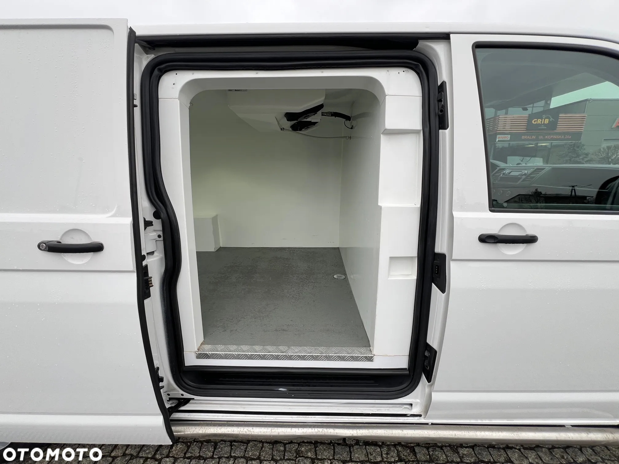Volkswagen Transporter T6 Chłodnia Izoterma Long Maxi Zarejestrowany w PL - 18