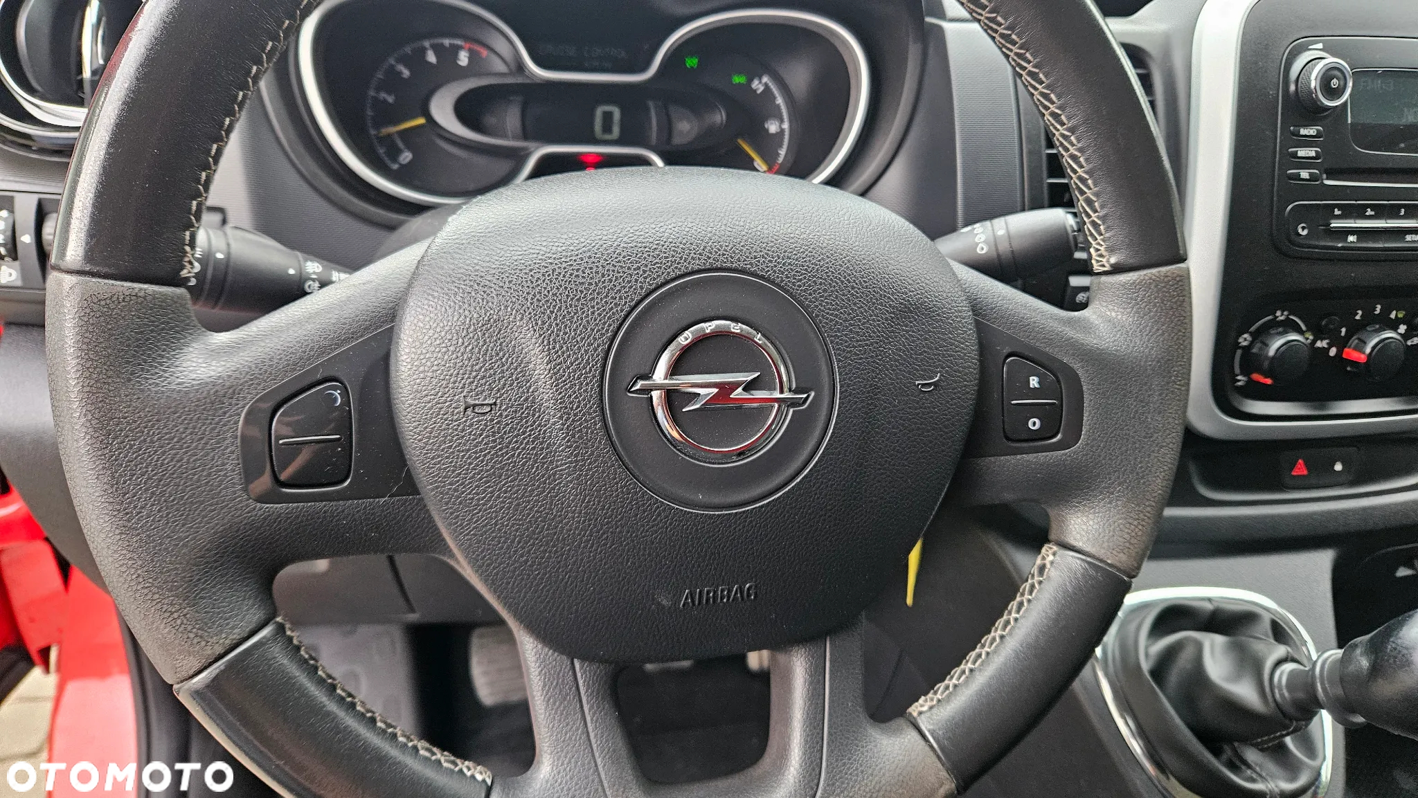Opel Vivaro - 16