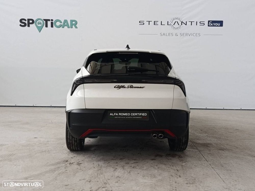 Alfa Romeo Junior 1.2 Speciale eDCT6 - 7