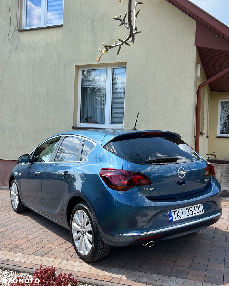 Opel Astra 1.4 T Cosmo - 10