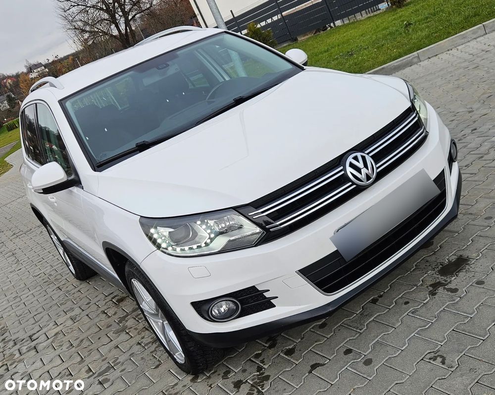 Volkswagen Tiguan 2.0 TDI DPF 4Motion BlueMotion Technology DSG Lounge Sport & Style - 12