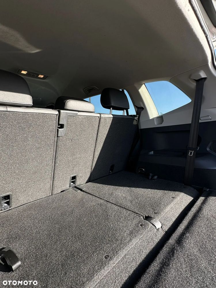 Volkswagen Tiguan - 11