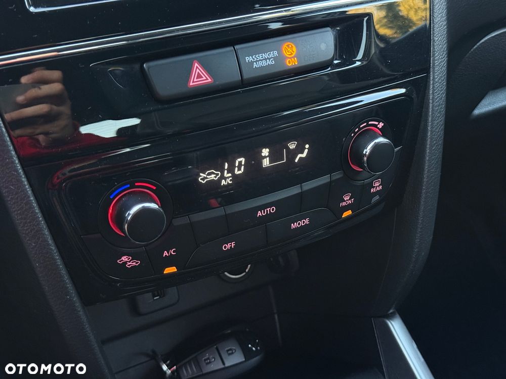 Suzuki Vitara 1.4 Boosterjet Premium 2WD - 15
