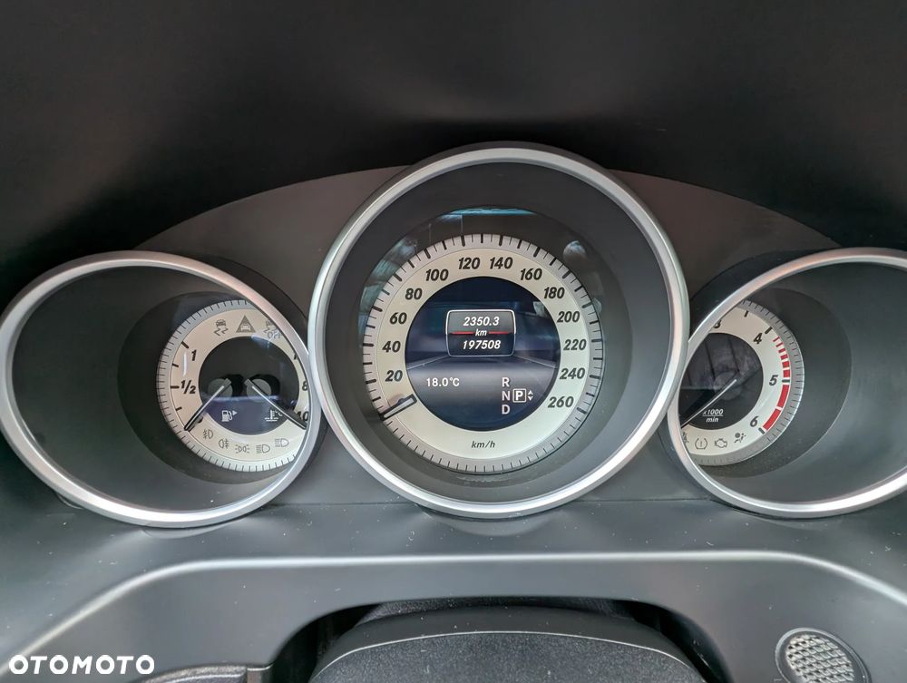 Mercedes-Benz Klasa E 200 BlueTEC 7G-TRONIC Avantgarde - 9