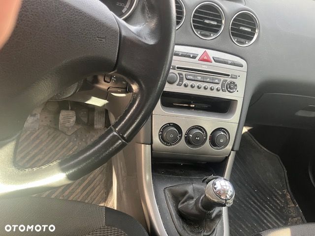 Peugeot 308 1.6 Premium Plus - 8