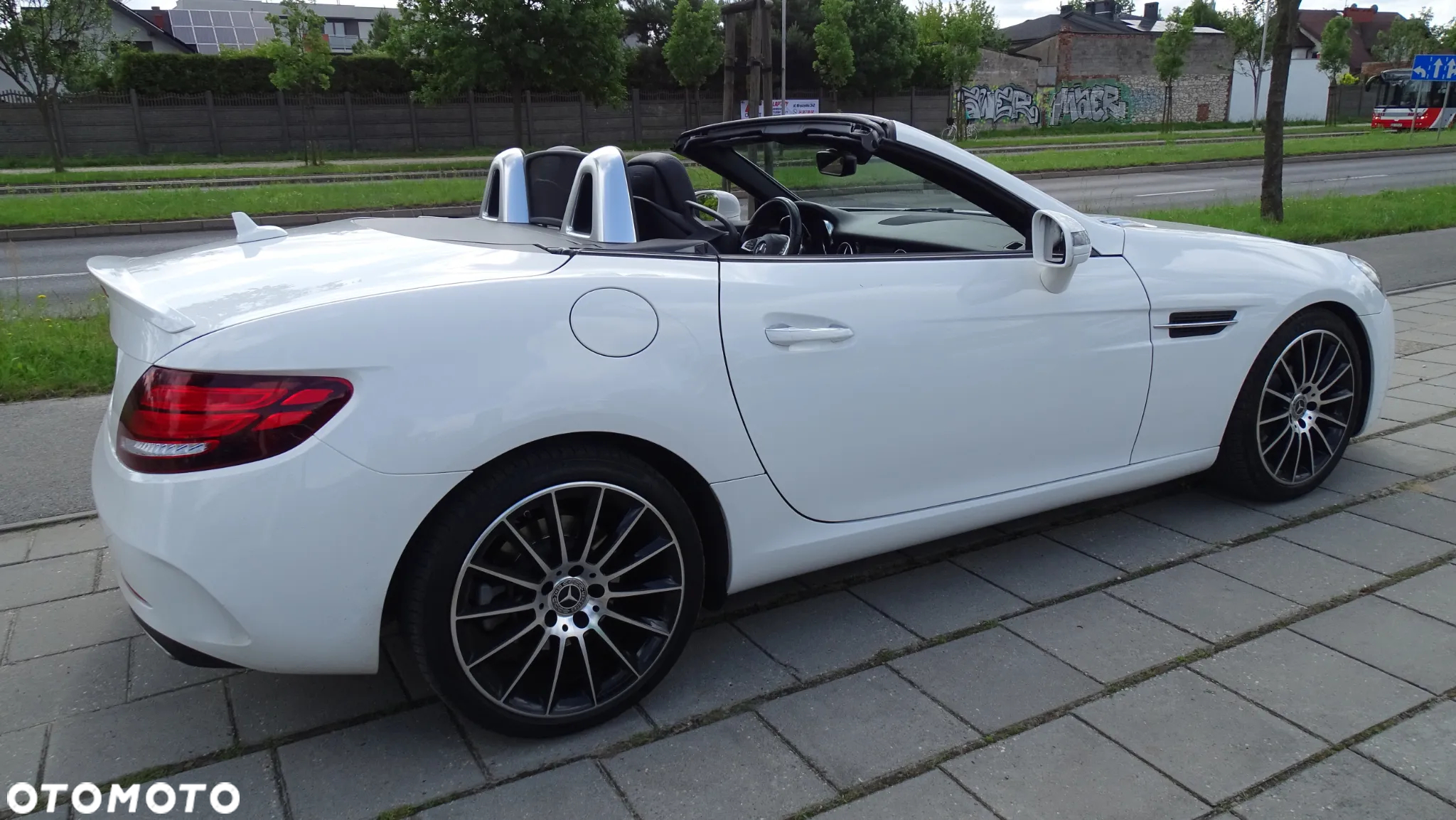Mercedes-Benz SLC 300 9G-Tronic - 23