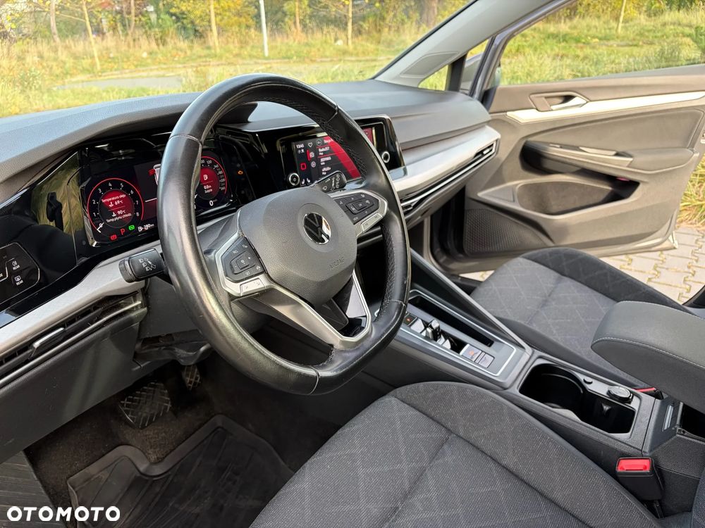 Volkswagen Golf - 18