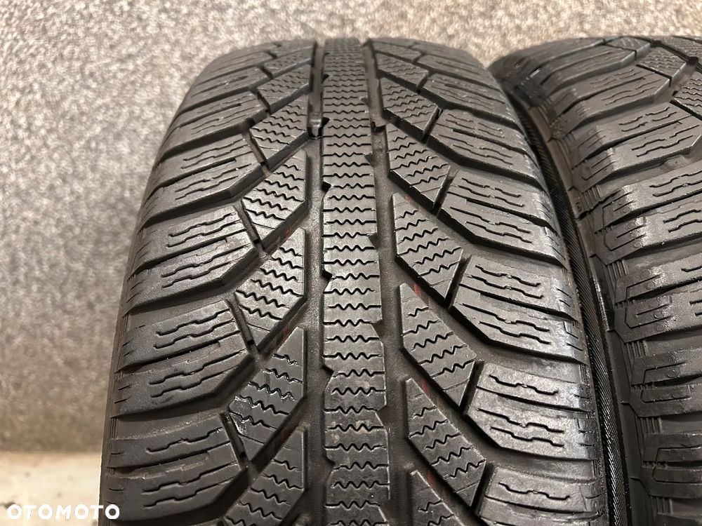 Opony zimowe Semperit Master-Grip 2 195/60/15 88T 2szt. - 2