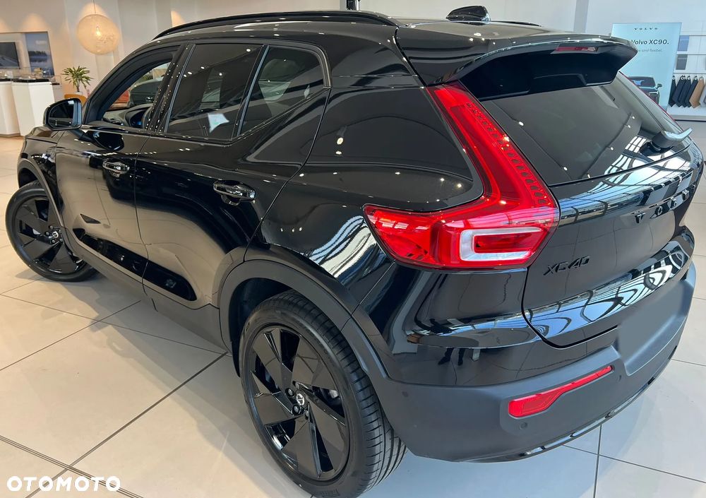 Volvo XC 40 B4 B AWD DKG Ultimate Dark - 9