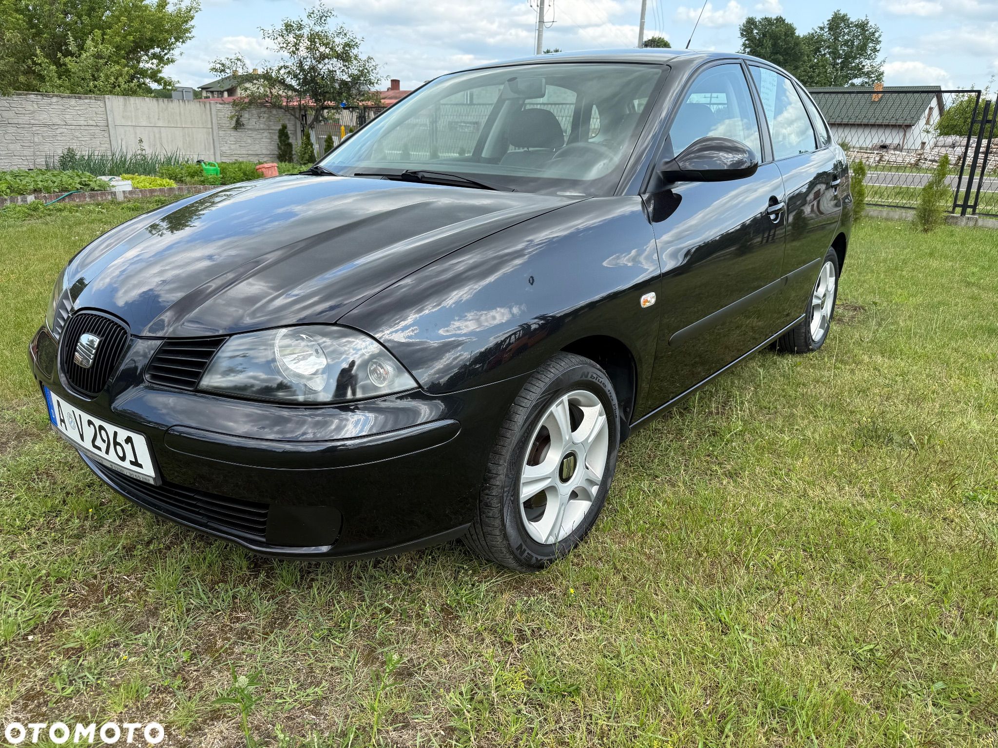 Seat Ibiza 1.4 16V Signo - 1