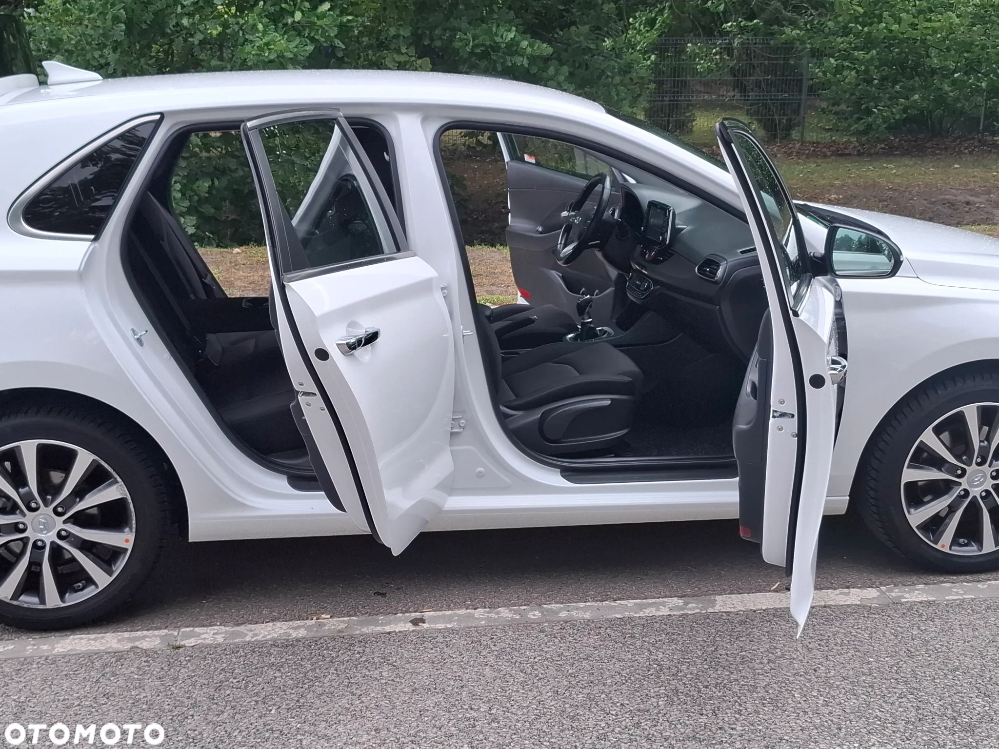Hyundai i30 1.6 CRDI Fifa World Cup Edition - 15