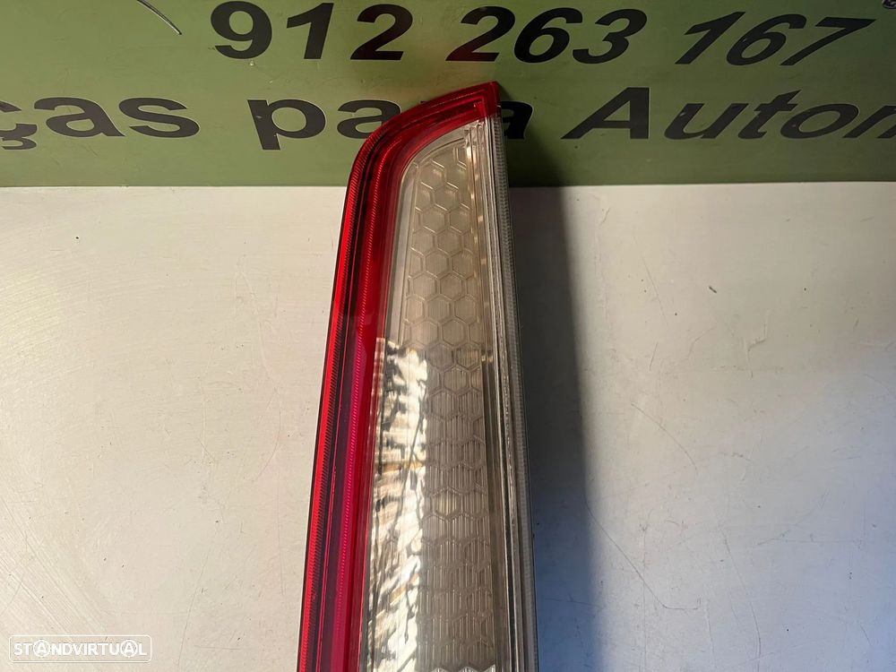 Ford Focus II Carrinha - FAROLIM DIREITO ESQUERDO - FT500 - 3