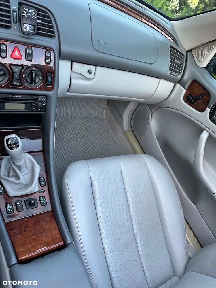 Mercedes-Benz CLK - 31