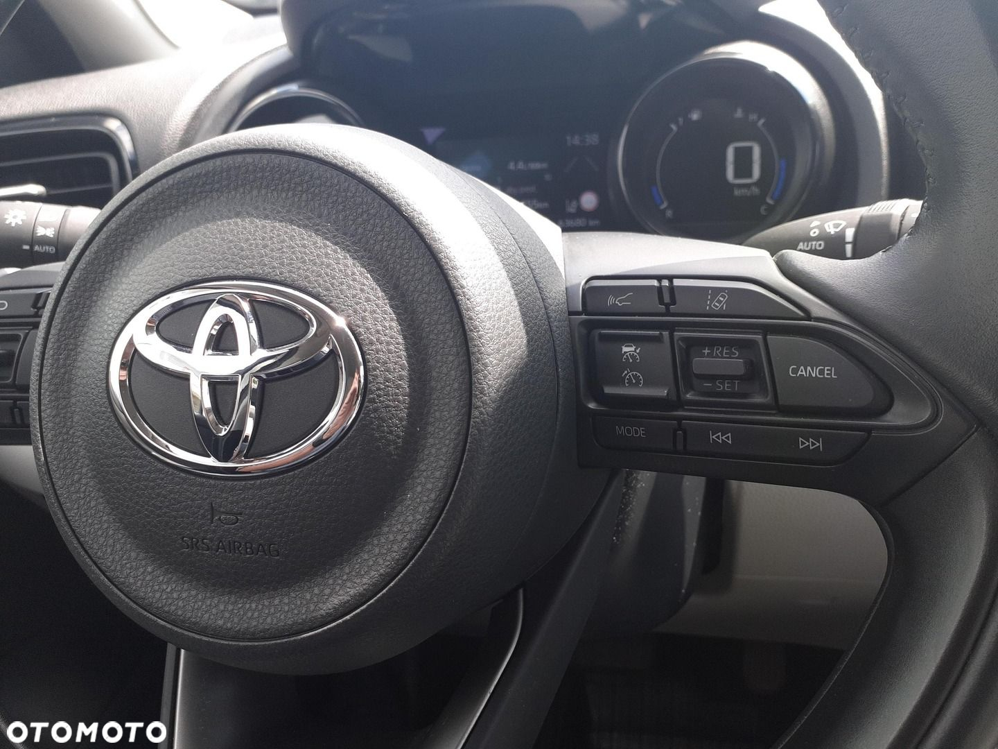 Toyota Yaris - 18