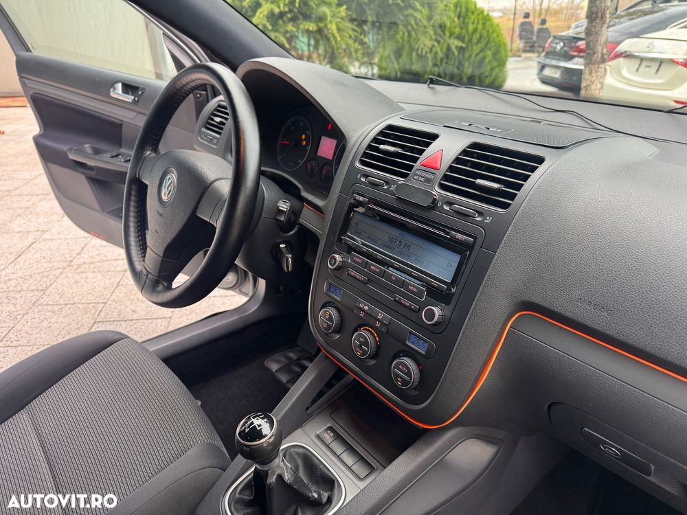 Volkswagen Jetta 1.9 TDI Comfortline - 21