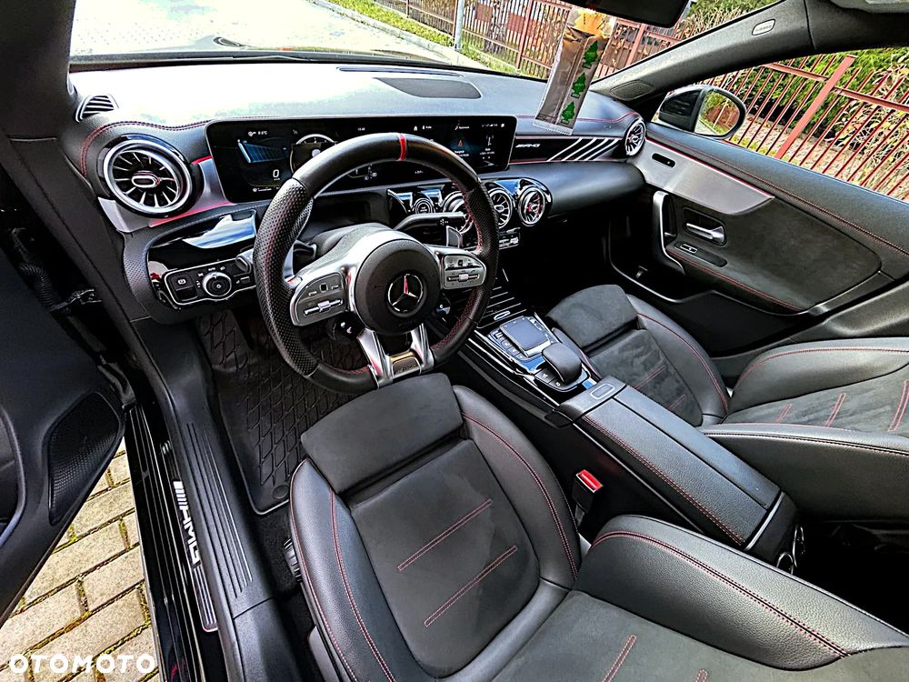 Mercedes-Benz CLA AMG 45 S 4-Matic 8G-DCT - 32
