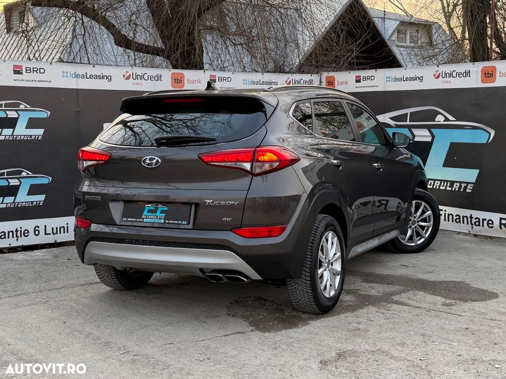 Hyundai Tucson 2.0 CRDI 4WD 6AT Style - 4