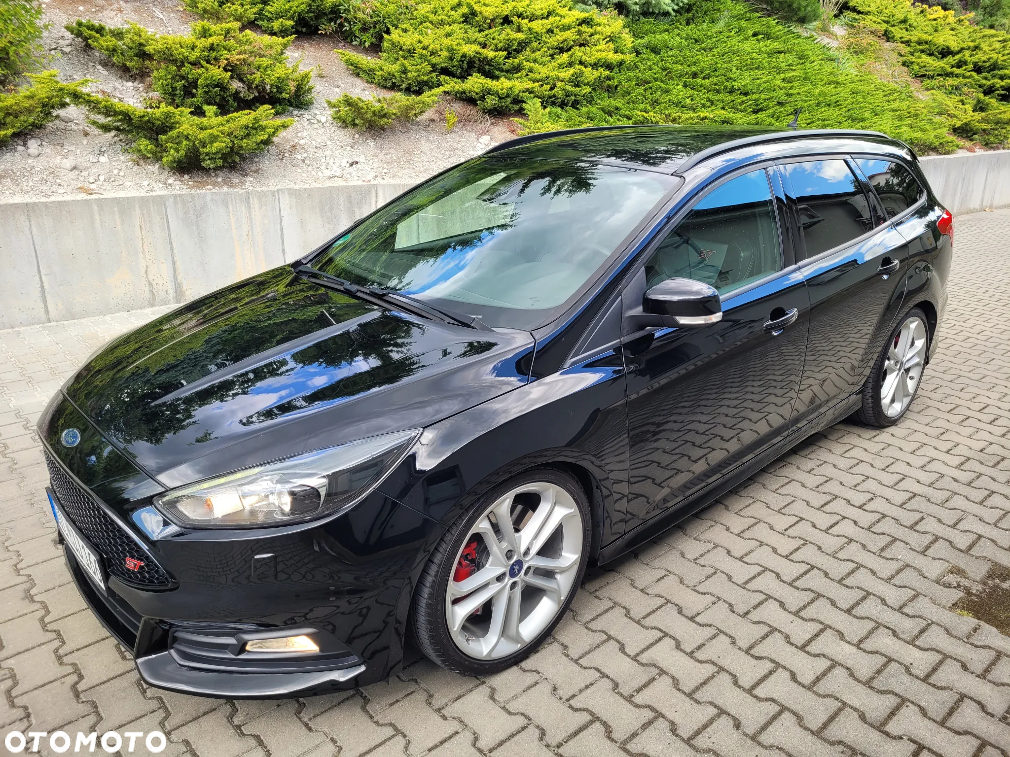 Ford Focus Turnier 2.0 TDCi ST mit Leder-Sport-Paket - 6
