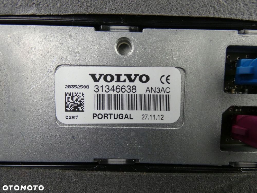 VOLVO V40 II ANTENA DACHOWA GPS - 3