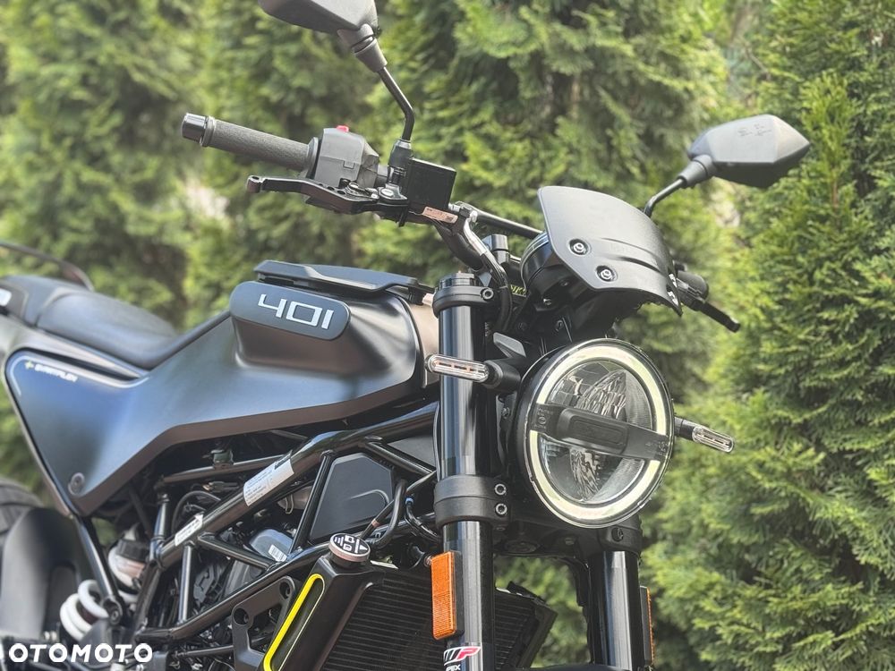 Husqvarna Svartpilen - 11