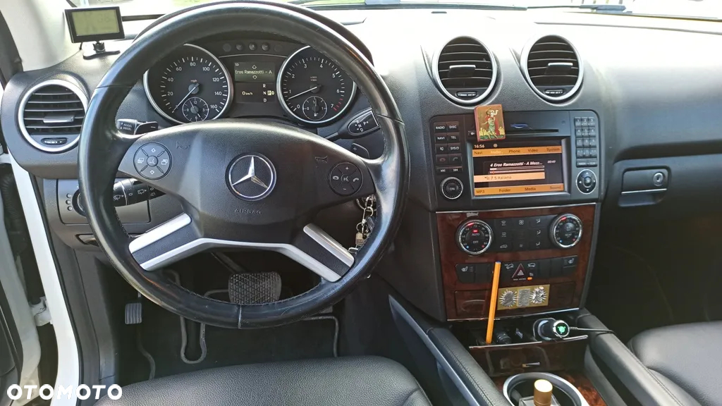 Mercedes-Benz ML 350 4-Matic - 20