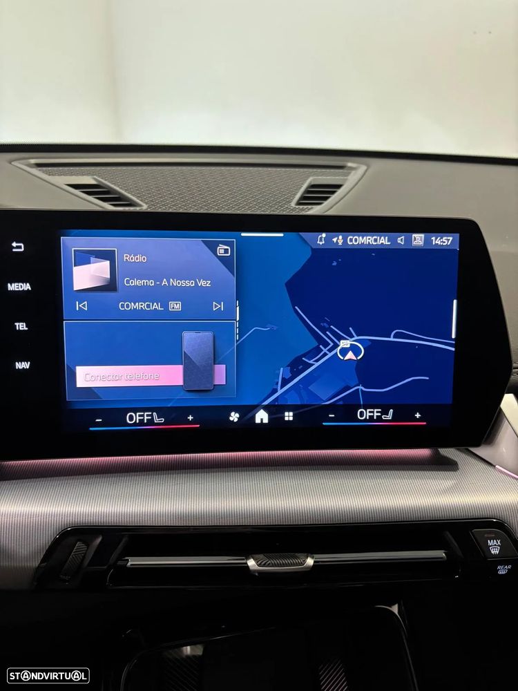 BMW iX1 eDrive20 Pack Desportivo M Pro - 15