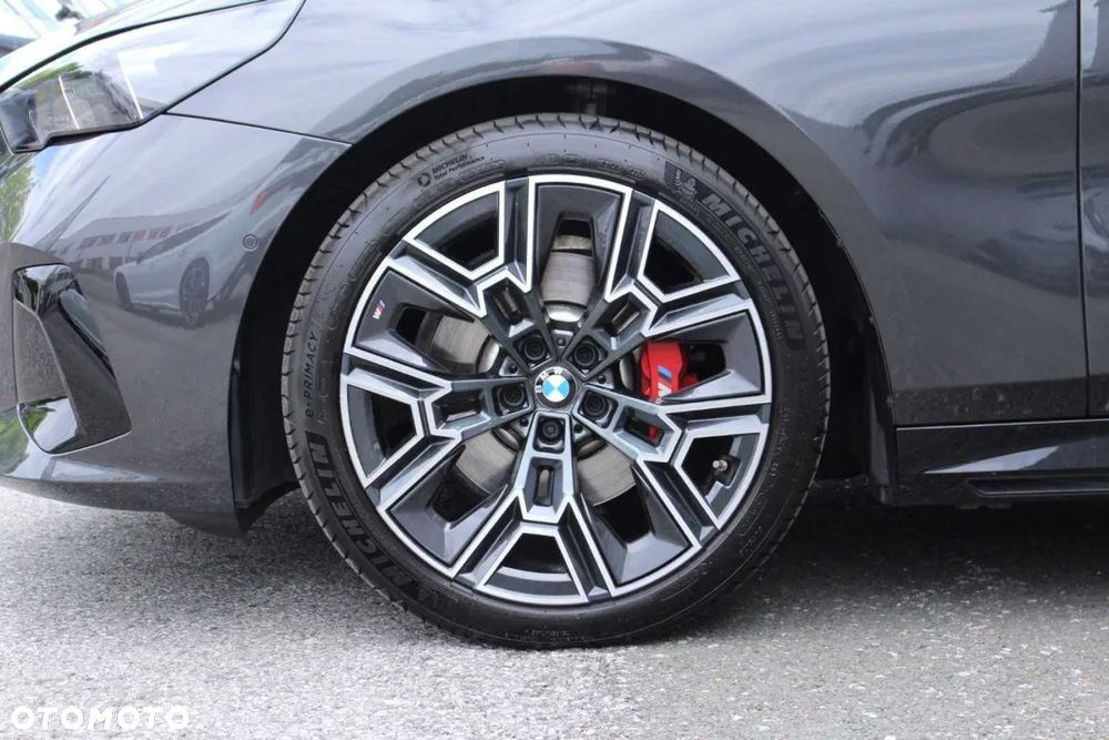 BMW Seria 5 520d xDrive mHEV M Sport - 3