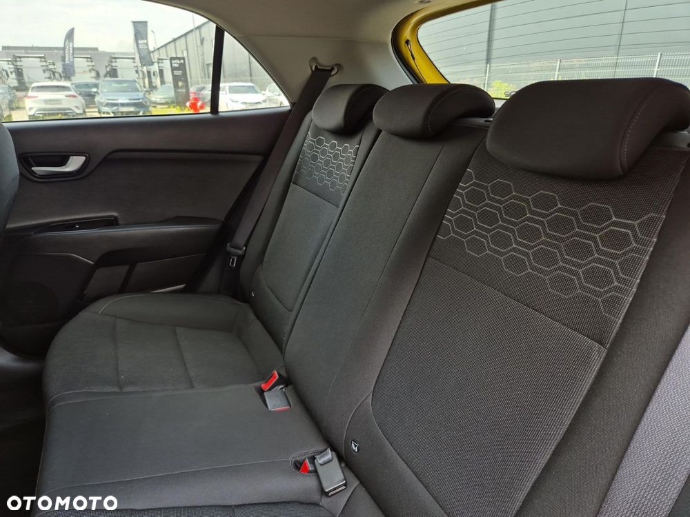 Kia Rio 1.4 L - 17