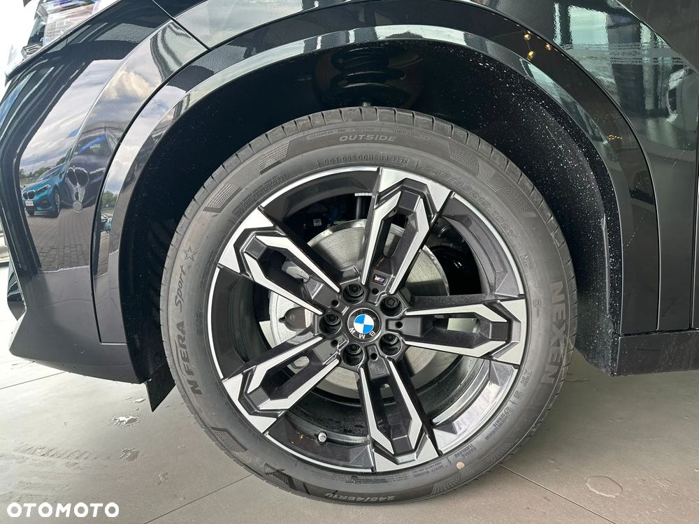 BMW iX2 eDrive20 66.5kWh M Sport Edition - 10