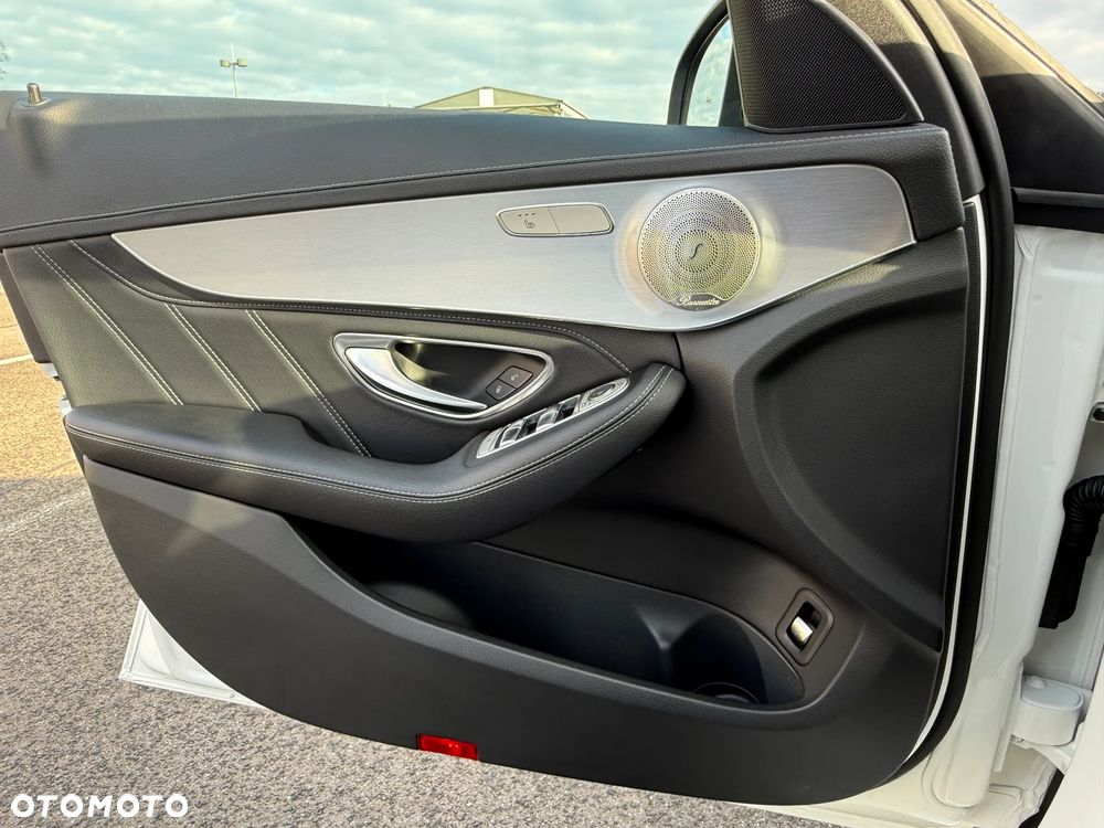 Mercedes-Benz Klasa C AMG 63 - 14