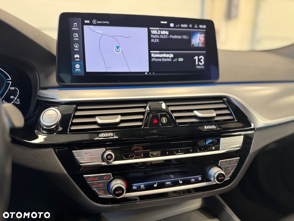 BMW Seria 5 530e xDrive M Sport Edition - 34