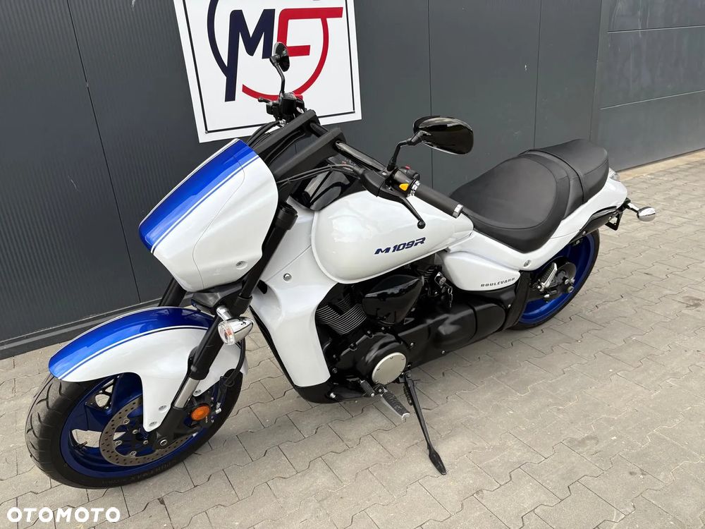 Suzuki Boulevard - 10